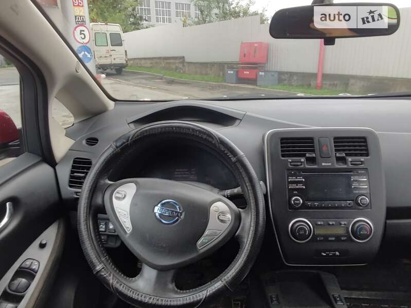 Хэтчбек Nissan Leaf 2014 в Тернополе
