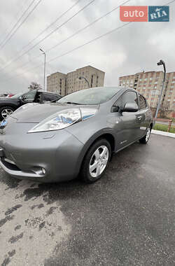 Хэтчбек Nissan Leaf 2016 в Виннице