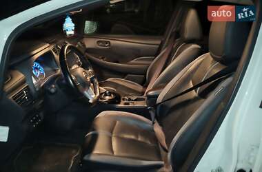 Хетчбек Nissan Leaf 2019 в 