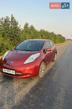 Хетчбек Nissan Leaf 2013 в Сумах