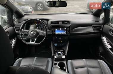 Хетчбек Nissan Leaf 2019 в 