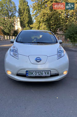 Хэтчбек Nissan Leaf 2013 в Ровно