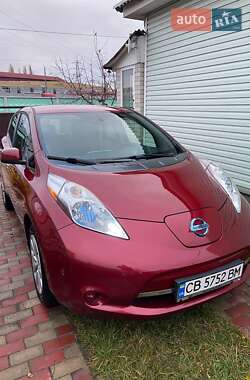 Хэтчбек Nissan Leaf 2013 в Чернигове