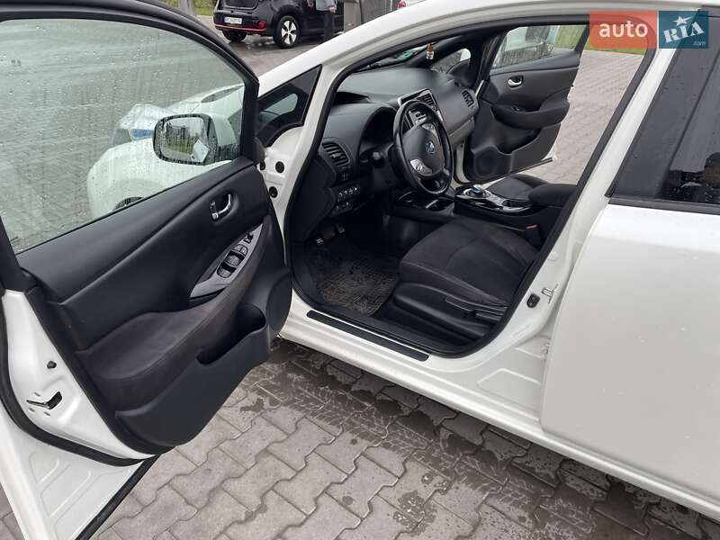 Хэтчбек Nissan Leaf 2017 в Львове
