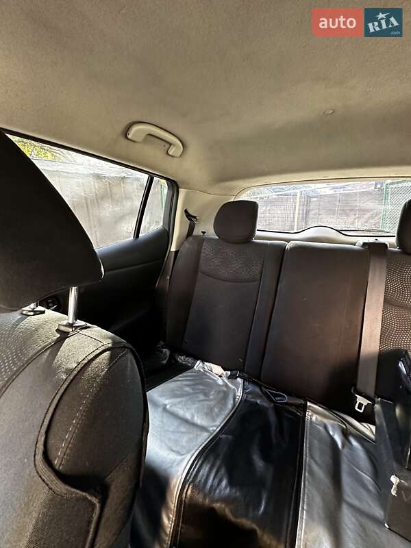 Хетчбек Nissan Leaf 2015 в Одесі