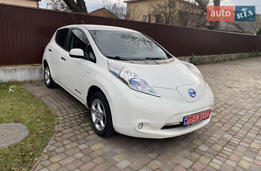 Хэтчбек Nissan Leaf 2014 в Черновцах