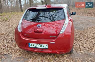 Хетчбек Nissan Leaf 2016 в Києві