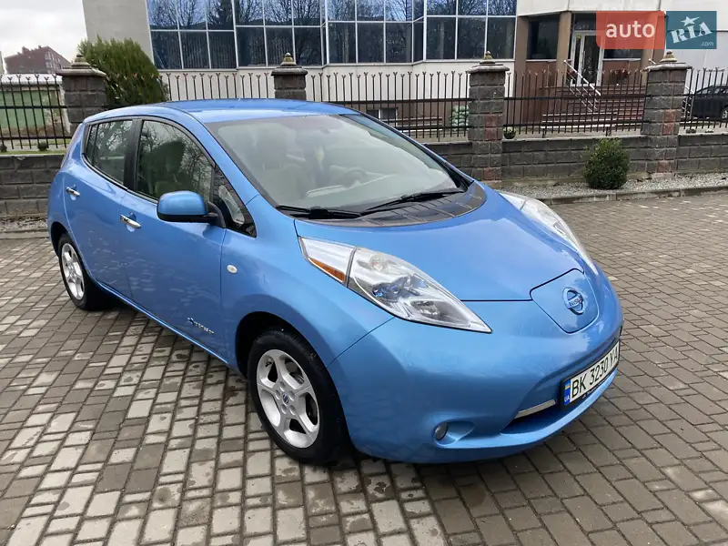 Nissan Leaf 2011