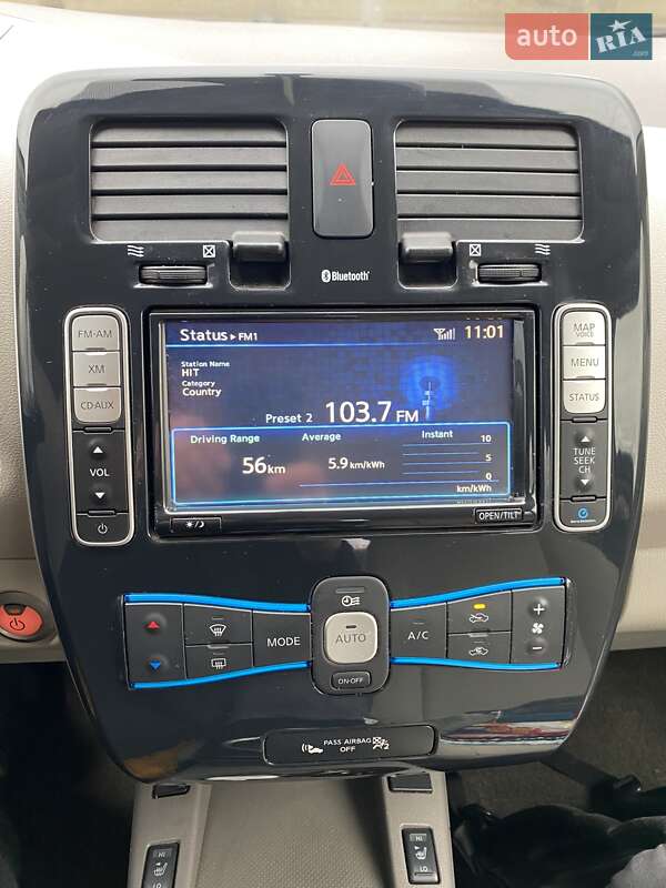Хэтчбек Nissan Leaf 2011 в Ровно