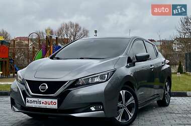 Хэтчбек Nissan Leaf 2019 в Хмельницком