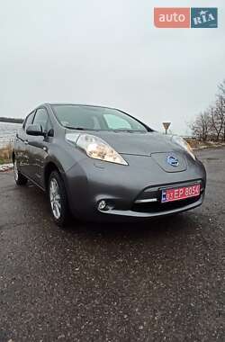 Хэтчбек Nissan Leaf 2016 в Звенигородке