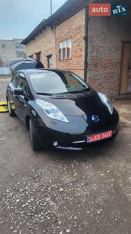 Хетчбек Nissan Leaf 2012 в Луцьку