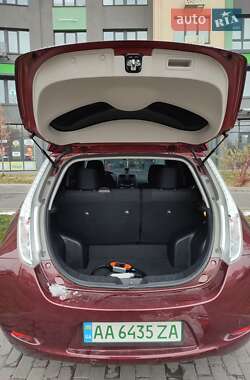 Хэтчбек Nissan Leaf 2017 в Киеве