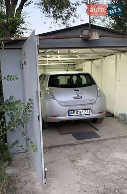 Хэтчбек Nissan Leaf 2014 в Днепре