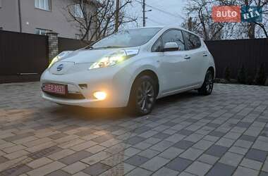 Хэтчбек Nissan Leaf 2012 в Ивано-Франковске