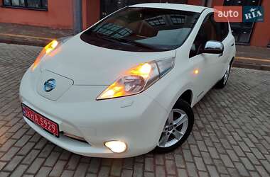 Хэтчбек Nissan Leaf 2014 в Львове