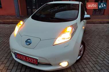 Хэтчбек Nissan Leaf 2014 в Львове