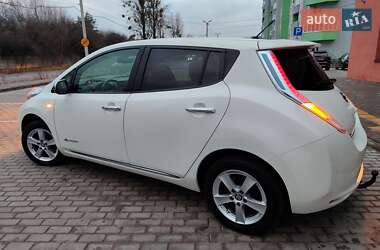 Хэтчбек Nissan Leaf 2014 в Львове