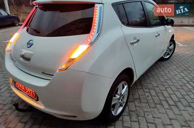 Хэтчбек Nissan Leaf 2014 в Львове