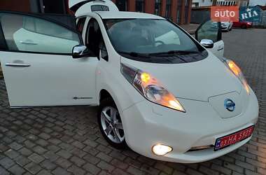 Хэтчбек Nissan Leaf 2014 в Львове