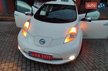 Хэтчбек Nissan Leaf 2014 в Львове