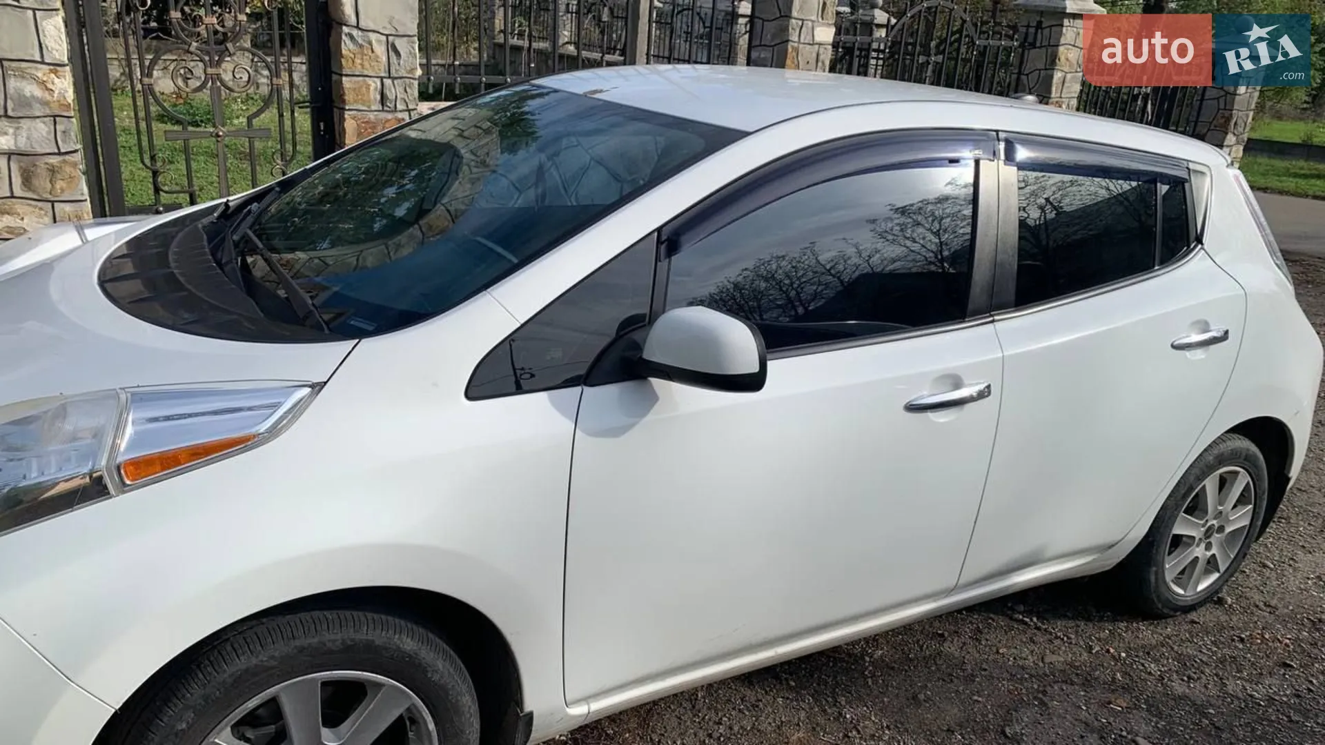 2015 Nissan Leaf - мініатюра 2