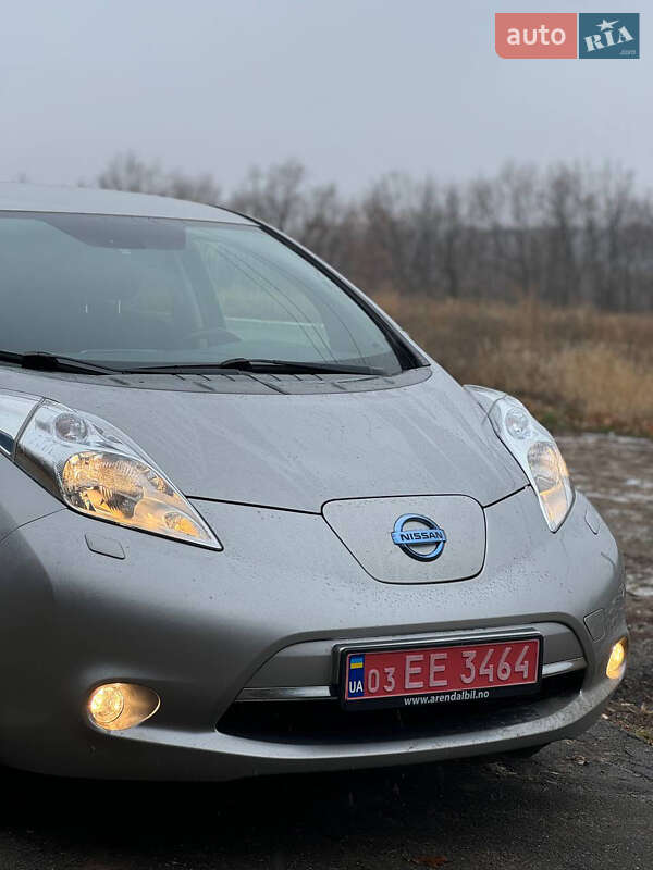 Хэтчбек Nissan Leaf 2017 в Харькове