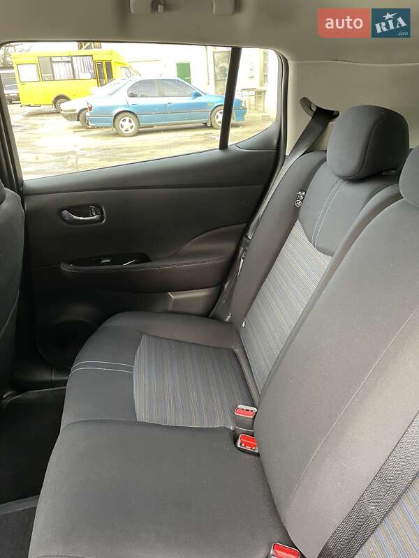 Хэтчбек Nissan Leaf 2021 в Измаиле