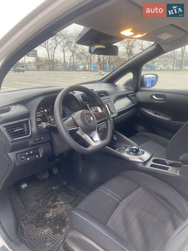 Хэтчбек Nissan Leaf 2019 в Одессе