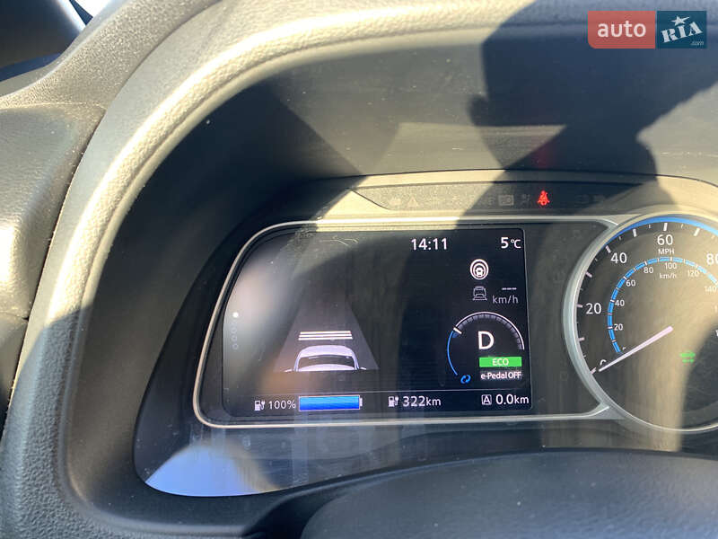 Хетчбек Nissan Leaf 2022 в Чернівцях