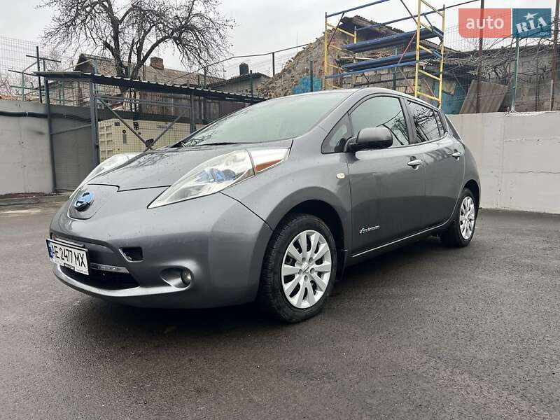 Хетчбек Nissan Leaf 2014 в Кривому Розі
