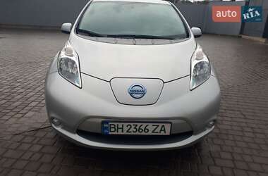 Хэтчбек Nissan Leaf 2016 в Одессе