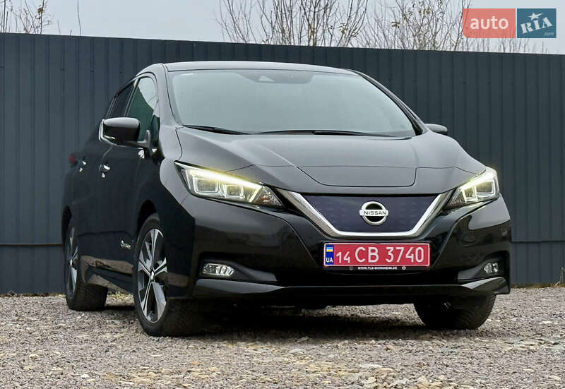 Хэтчбек Nissan Leaf 2020 в Самборе