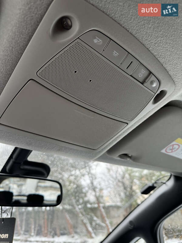 Хэтчбек Nissan Leaf 2013 в Луцке