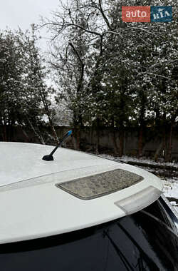 Хэтчбек Nissan Leaf 2013 в 