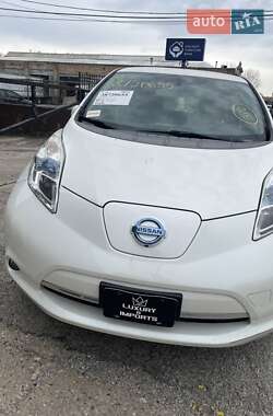 Хэтчбек Nissan Leaf 2014 в Львове