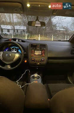 Хетчбек Nissan Leaf 2013 в Володимирі