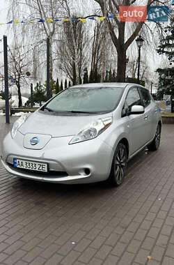 Хэтчбек Nissan Leaf 2016 в Киеве