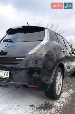 Хетчбек Nissan Leaf 2014 в Дубровиці