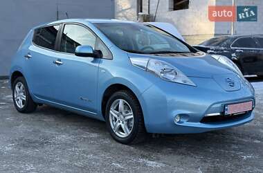 Хэтчбек Nissan Leaf 2016 в Ровно