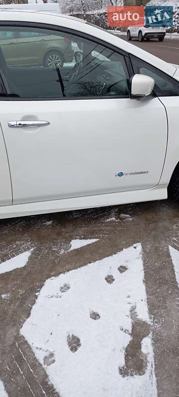 Хетчбек Nissan Leaf 2017 в Бориславі