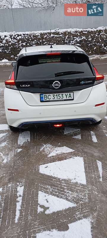 Хетчбек Nissan Leaf 2017 в Бориславі