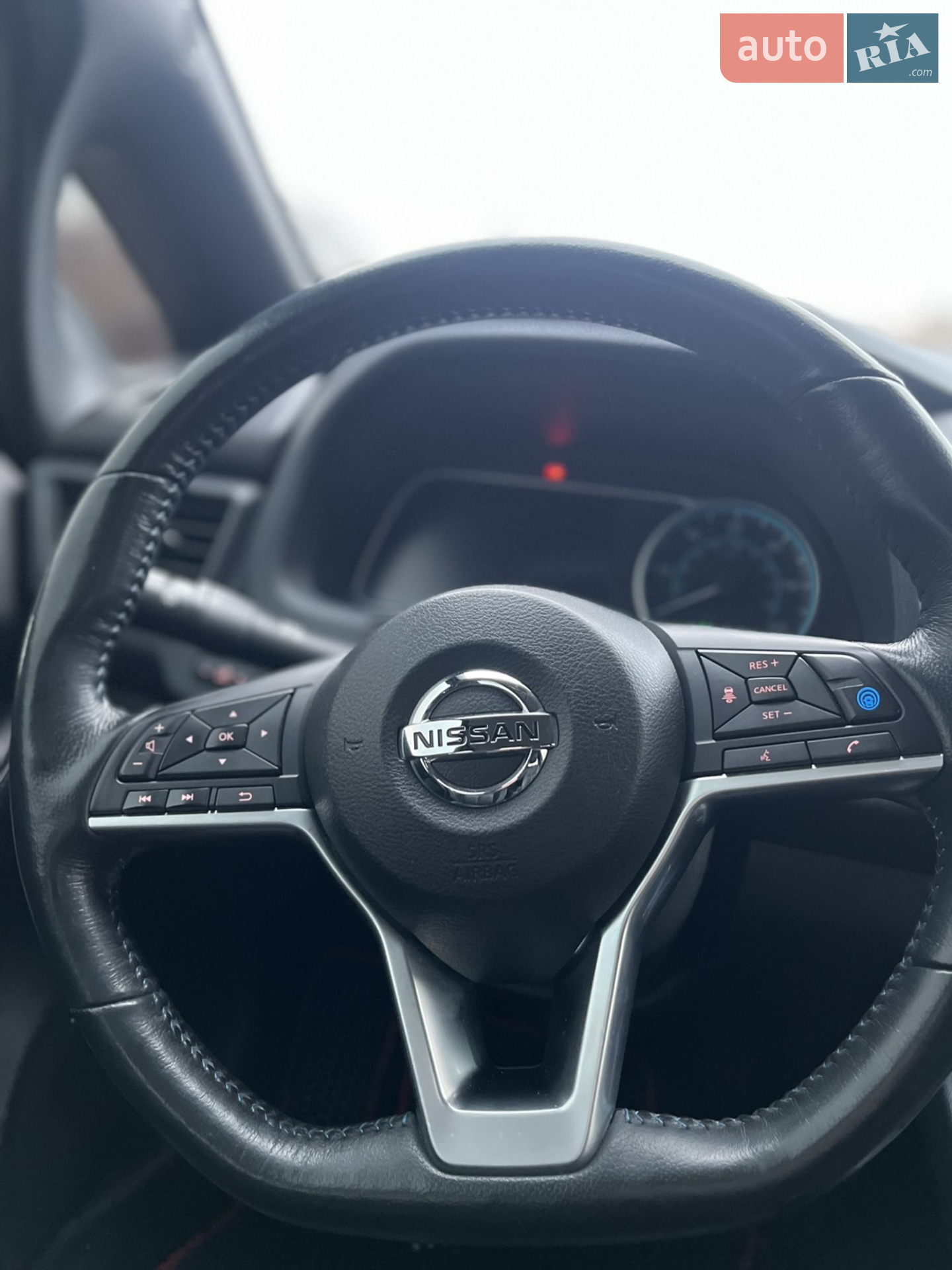 2017 Nissan Leaf - мініатюра 36