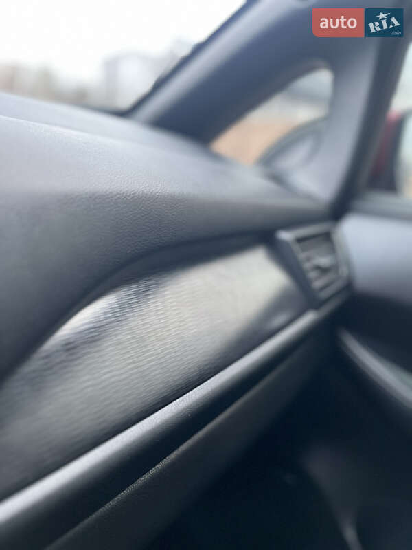 Хэтчбек Nissan Leaf 2017 в Днепре