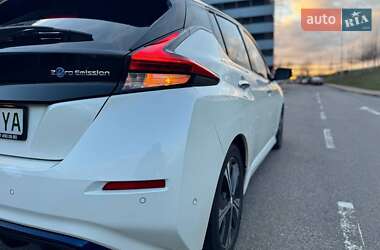 Хетчбек Nissan Leaf 2018 в Києві