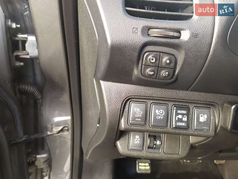 Хетчбек Nissan Leaf 2015 в Житомирі
