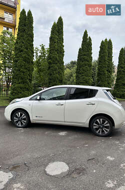 Хетчбек Nissan Leaf 2014 в Івано-Франківську