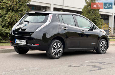 Хетчбек Nissan Leaf 2013 в Києві