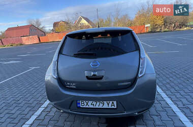 Хэтчбек Nissan Leaf 2017 в 