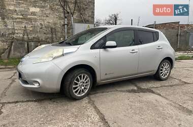 Хэтчбек Nissan Leaf 2012 в Одессе